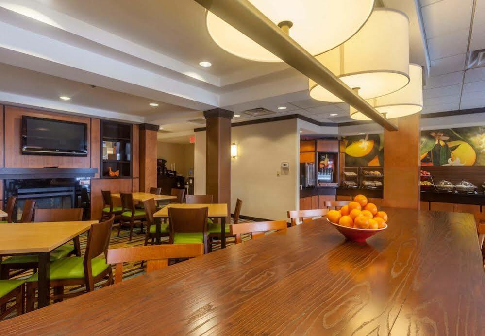 Fairfield Inn & Suites By Marriott Omaha Downtown Buitenkant foto